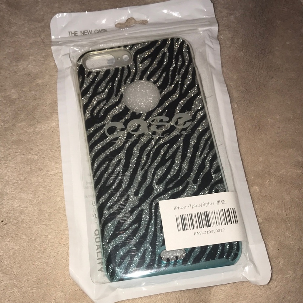 iPhone 7plus/ 8 plus case Tiger 🐅 striped silver blue and black